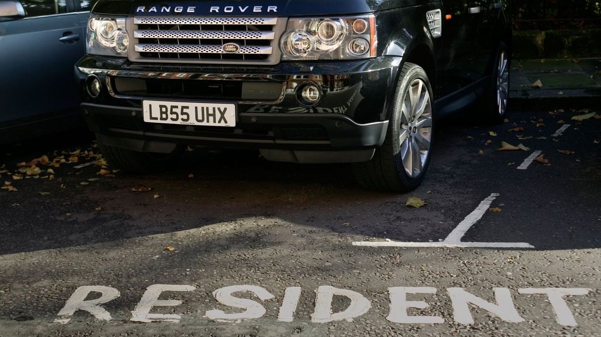 SUV si Britové kupují do města, říká studie. Navrhuje zákaz reklamy